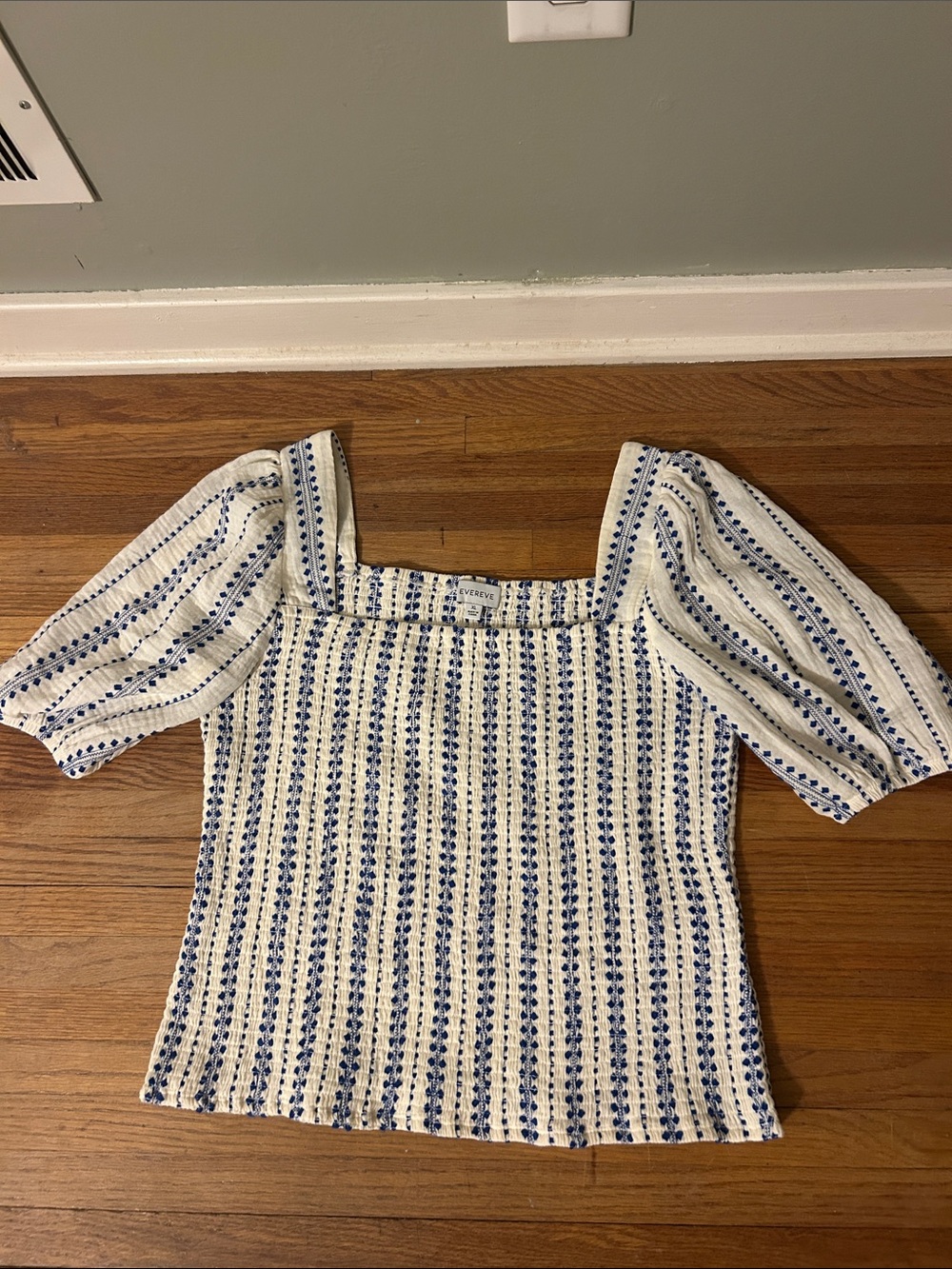 Evereve Blue & White Square Neck Puff Sleeve Top